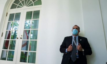 COVID-19/ Trump merr vendimin e prerë: Të gjithë me maska në Shtëpinë e Bardhë!