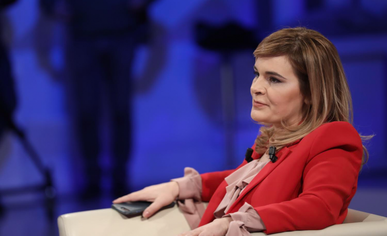 “JA KU NDRYSHON ME RAMËN”/ Monika Kryemadhi: Fatos Nano ishte pijanec, luante bixhoz. I lig për veten e familjen e tij