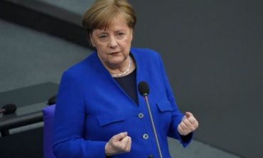 "KAM QENË SHËNJESTËR E HAKERAVE RUS..."/ Merkel: Nuk do vendos sanksione ndaj Moskës