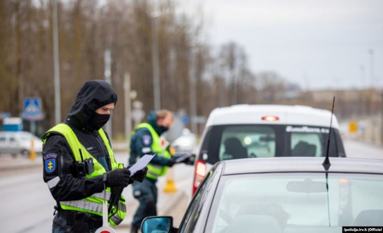 KORONAVIRUSI/ Shtetet e Baltikut rihapin kufijtë me njëra-tjetrën