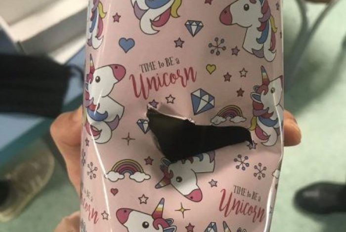 KTHEHET NË KONVIKT PAS DY MUAJSH/ Studentja gjen të thyer arkën e kursimeve (FOTOT)