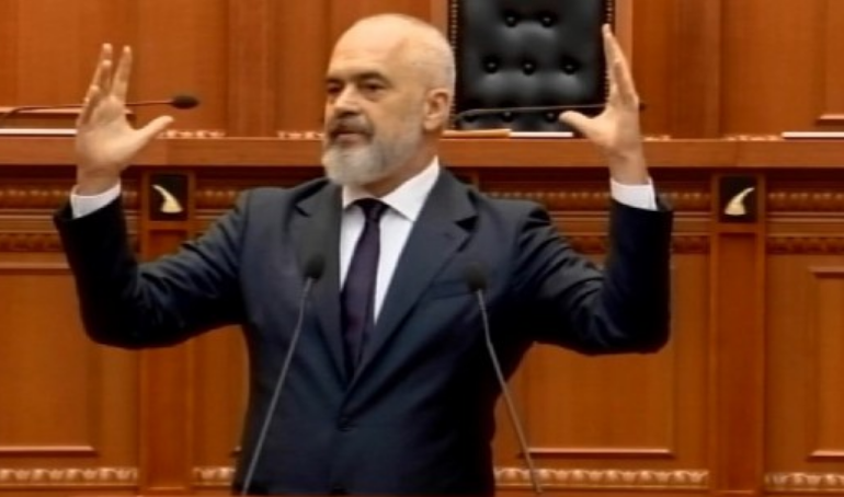 AKUZAT PËR TEATRIN/ Rama: Berisha dramaturg, Meta komedian, Luli artisti i huazuar politikës