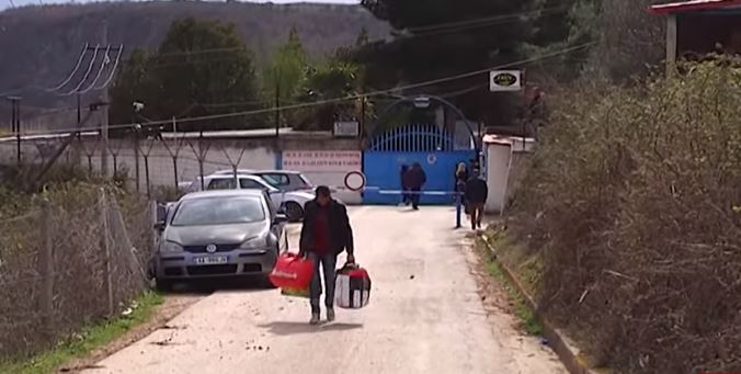 KORONAVIRUSI/ Karantinë në shtëpi, nga 841 aplikime vetëm 372 të dënuar fituan “lirinë”