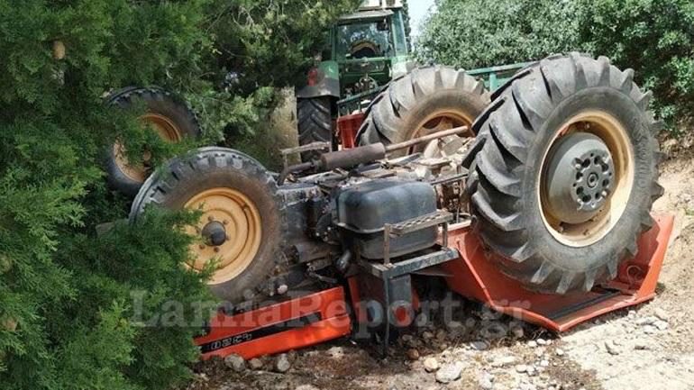 E RËNDË NË GREQI/ Traktori zë poshtë dy punëtorë, njëri është shqiptar (FOTOT)