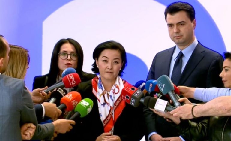 PRESION LULZIM BASHËS/ Meta: Ujku i Surrelit do të coptojë nëse largohesh nga unë, mos më bë takime me Kim po mbaj anën time