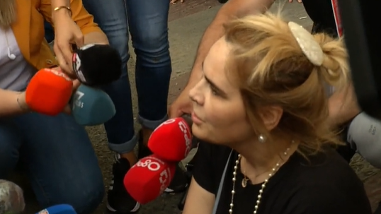 SULMON GAZETARIN/ Monika Kryemadhi: Pse nuk e mbrojte shokun…