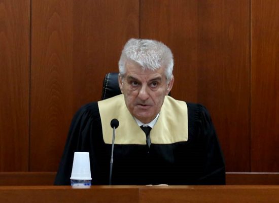 U PEZULLUA NGA SPAK/ avokatët e gjyqtarit Daci: Do ankimojmë vendimin, s’ka asnjë vepër penale