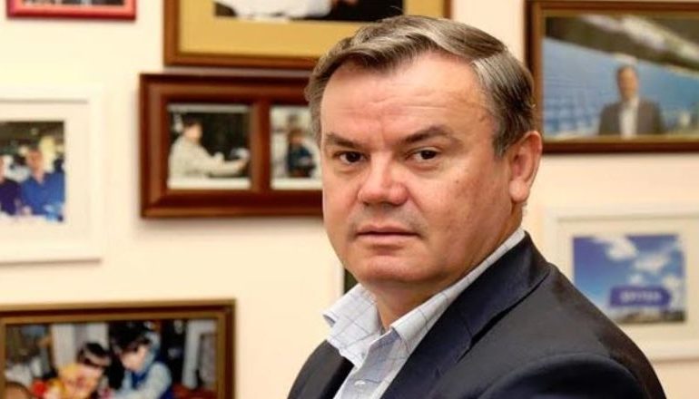 DEBATI/ Nikollë Lesi i përgjigjet Myslim Murrizit: E ke kokën si qen stani, unë s’kam pyetur as për Berishën, as për Metën