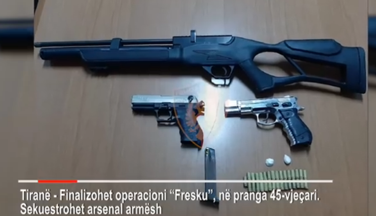 KOKAINË, SHOGUN E PISTOLETA/ “Shqiponjat” neutralizojnë dhe arrestojnë 45-vjeçarin te “Fresku” (VIDEO)