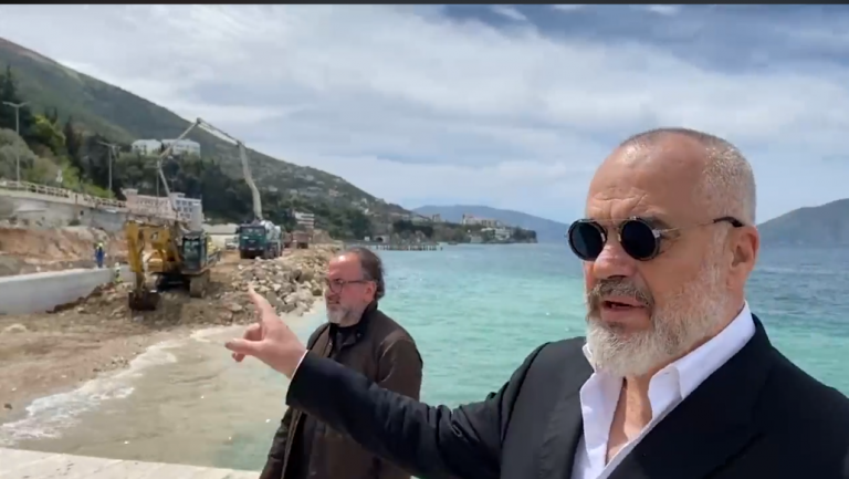 INSPEKTON PUNIMET NË KANTIERIN E LUNGOMARE 2 TË VLORËS/ Rama: Të bëhet deri në qershor të vitit tjetër (VIDEO)
