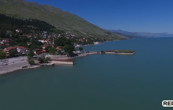 HAPET QENDËR AKANDI PËR KRAPIN E SHIROKËS/ Drejtori: Peshkatarët e paligjshme s’lejohen të shesin këtu. Peshku del…
