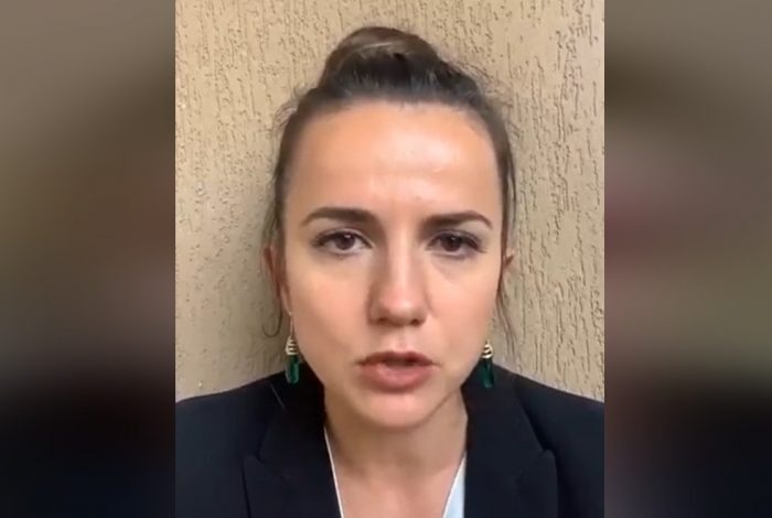 IRONIZON BASHËN DHE KRYEMADHIN/ Rudina Hajdari: Fytyrat e ndotura nga korrupsioni ofruan trupat për teatrin. Sa herë ua ka shkelur…?