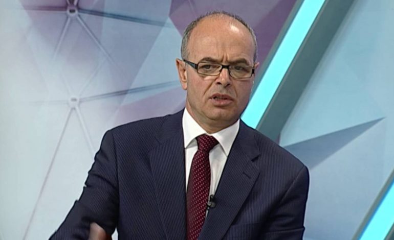 “VELIAJ SUPERIOR NDAJ BASHËS”/ Petro Koçi: Aleanca kundër Teatrit truproja politike e kreut të PD