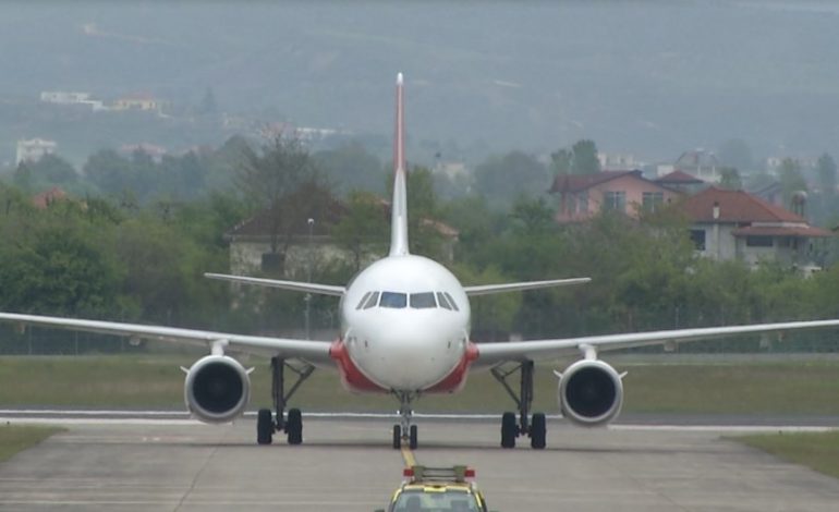 RIATDHESIMET NGA SHBA/ Nesër fluturimi drejt Tiranës, njoftim me rëndësi për studentët shqiptarë