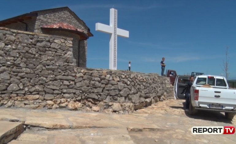 RINDËRTOHET KISHA HISTORIKE E SHËN LEZHDRIT/ Synohet të kthehet në atraksion turistik (VIDEO)