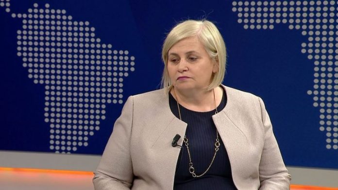 RIMËKËMBJA EKONOMIKE PAS PANDEMISË/ Ekonomi: Sfida më e madhe, do identifikojmë sektorët që gjenerojnë…