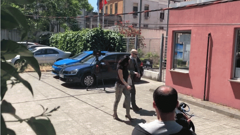 NË SYRIN E NDËRKOMBËTARËVE/ Përfaqësues të ambasadës amerikane asistojnë SPAK (VIDEO)