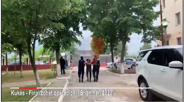 JEPET MASA E SIGURISË PËR BANDËN E KUKËSIT/ Gjykata lë në burg 16 prej të arrestuarve