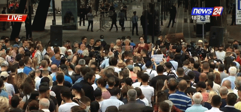 MBYLLET TUBIMI PËR TEATRIN/ Revolta vazhdon, ja kur u la protesta e radhës
