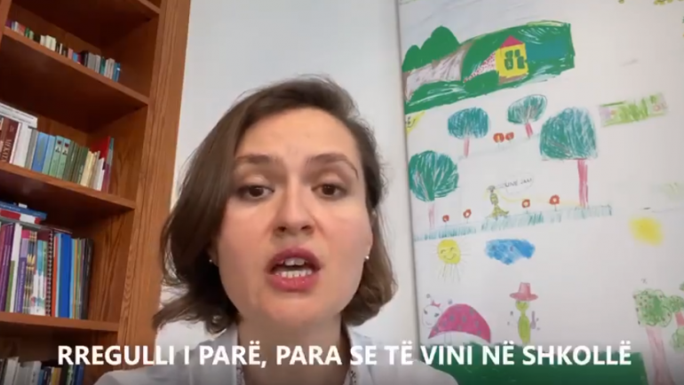 VIDEO- MESAZHI/ Të hënën maturantët rikthehen në shkolla, Shahini: Ja rregullat që duhet të ndjekin