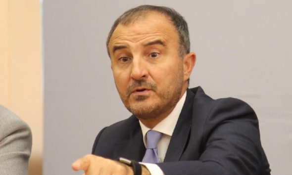 KORONAVIRUSI/ Ambasadori Soreca: Koha të mendojmë për fundin e gjendjes së jashtëzakonshme në Shqipëri