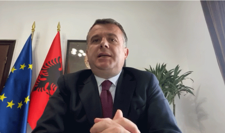 SAMITI I BALLKANIT PERËNDIMOR/ Balla: BE i konsideron vendet në rajon, pjesë e familjes europiane