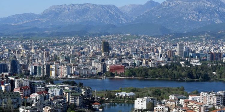 STATISTIKAT/ Zbuloni qytetin më të pasur dhe më të varfër në Shqipëri