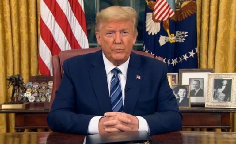 SHBA/ Trump i rikthehet deklaratave të mëparshme: Koronavirusi do të zhduket vetë