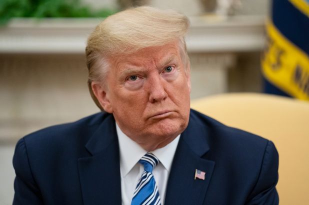 AKUZON SE PO KUFIZOJNË ZËRIN E KONSERVATORËVE/ Donald Trump kërcënon mediat sociale