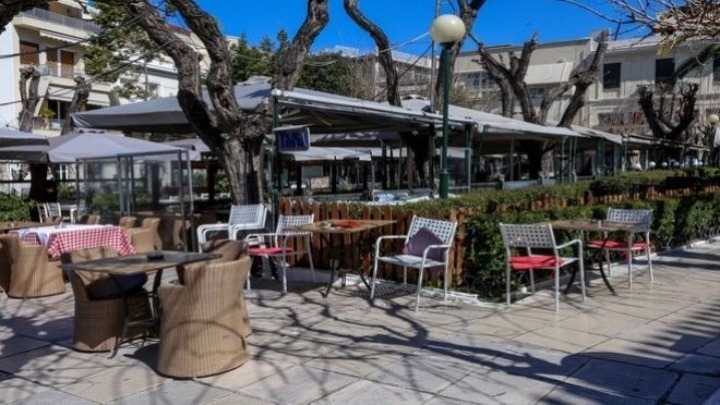 MASAT KUNDËR COVID-19 NË GREQI/ Nesër rihapen baret dhe restorantet pas dy muajsh të mbyllur