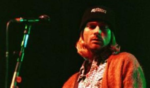 KITARA E LIDERIT TË “NIRVANA” KURT COBAIN/ Shitet në ankand për 6 milionë dollarë