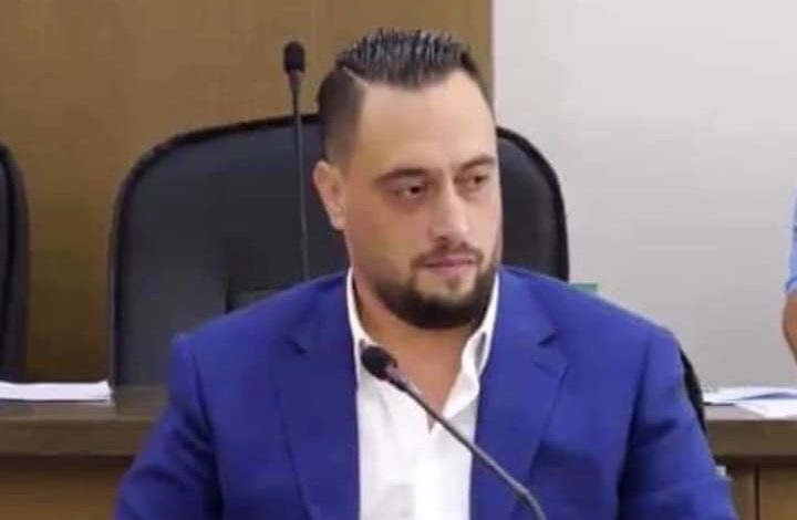 NJË PREMTIM I MBAJTUR I KRYEBASHKIAKUT ELTON ARBANA/ Nisin punimet e aksit rrugor “Katër rrugët” – Rrashbull