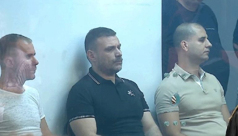 SHULLAZI KËRKOI LARGIMIN E DY GJYQTARËVE QË E LANË NË BURG/ Kushtetuesja rrëzon kërkesën e tij