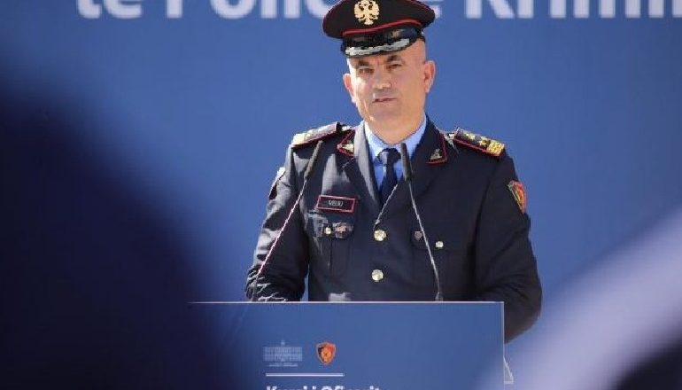 ARDI VELIU FIRMOS 6 NDRYSHIMET NË KUPOLËN E POLICISË SË SHTETIT/ Zbulohen lëvizjet në qarqe (EMRAT)