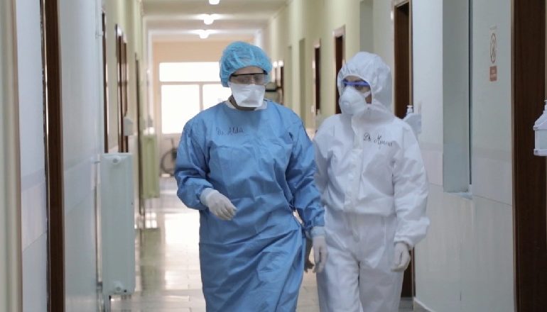 COVID-19/ Dy raste të reja në Krujë, një prej tyre laborante, bashkëshorti i saj nuk respekton vetëkarantinimin