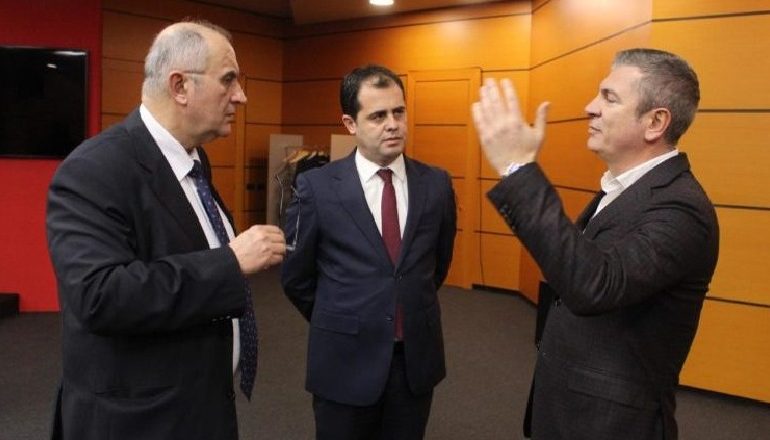 MBLIDHET SOT KËSHILLI POLITIK DHE KOMISIONI I ZGJEDHORES/ Gjiknuri: Çdo vonesë rrezikon teknologjinë (ORARET)