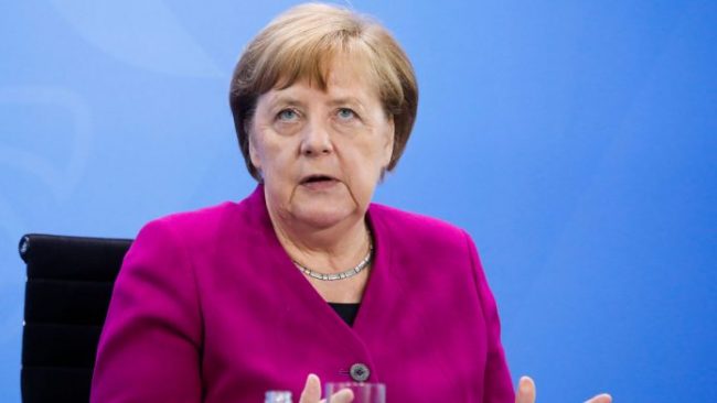 GJERMANI/ Merkel nxit qytetarët të përdorin aplikacionin e koronavirusit