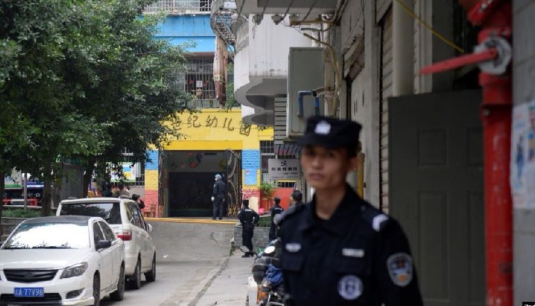 E RËNDË/ Sulm me thikë në një kopsht fëmijësh në Kinë, mbi 39 të plagosur
