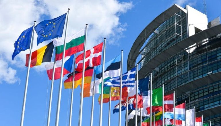 COVID-19/ Paralajmërimi i BE-së: Lajme të rreme nga Rusia dhe Kina për të minuar Europën