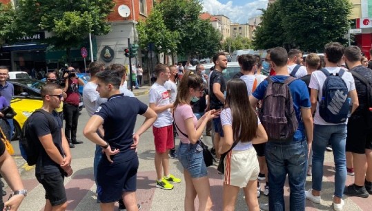 THIRRJE MATURANTËVE/ Ministria e Arsimit: Problematikat e ngritura nga ju janë adresuar, përgatituni për provimet e ardhshme