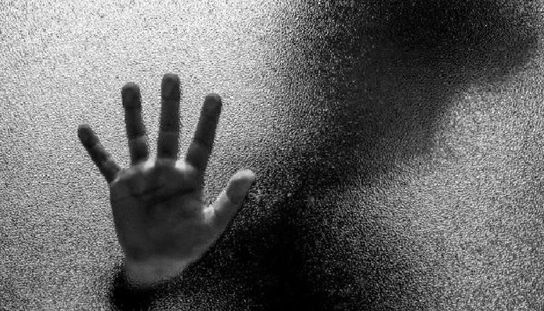 DYSHOHET SE NGACMOI SEKSUALISHT NJË FËMIJË 5-VJEÇAR/ Arrestohet 48-vjeçari në Berat