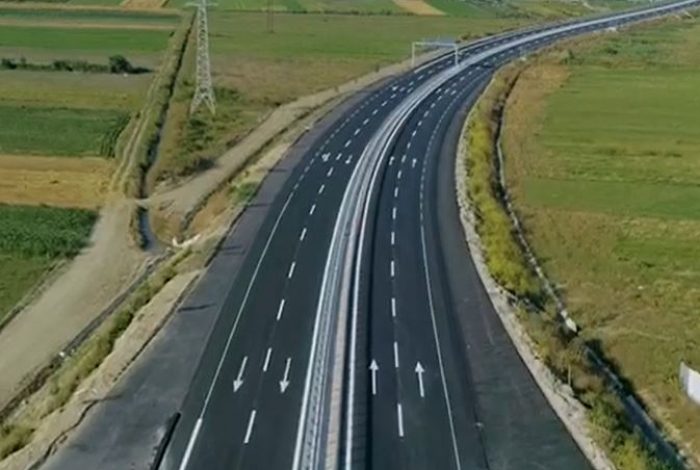 22 KILOMETËR PËR 15-MINUTA DHE 120 KM/ORË LIMITI I SHPEJTËSISË/ Rama publikon VIDEO nga Bypassi-i i Fierit
