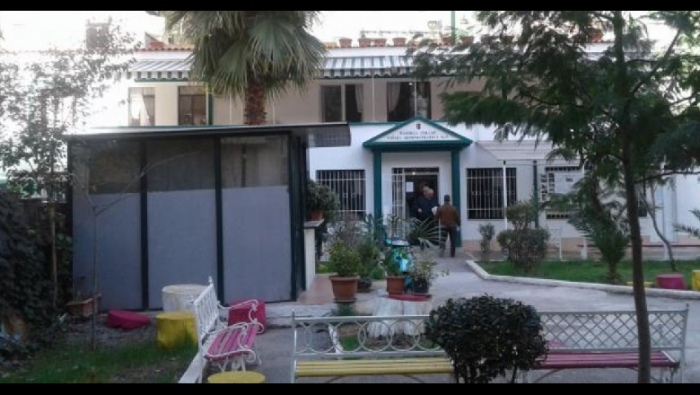 DYSHOHET SE JANË…/ Mbyllet çerdhja në zonën e ish-Bllokut në Tiranë, vetëkarantinohet stafi për 14 ditë