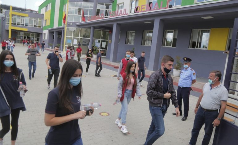 SOT PROVIMI I FUNDIT I MATURËS SHTETËRORE/ Do testojnë njohuritë në lëndët me zgjedhje