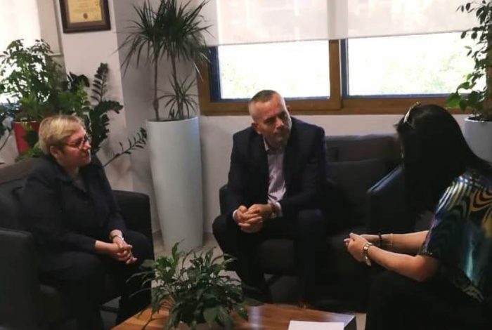 VIDEO ME ARMË/ I kërkoi personalisht ndjesë, Zaida Çobo tërheq padinë ndaj Ardi Veliut