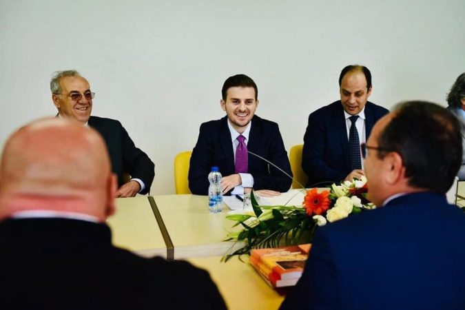 TAKIM ME KËSHILLTARËT KOMUNALË NË MEDVEGJË/ Cakaj: E domosdoshme strategjia për mbrojtjen e shqiptarëve në Luginë