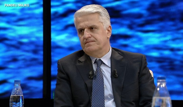 THIRRJE OPOZITËS/ Majko: Hapni dritën jeshile për votën e diasporës! Nëse s’do të sigurohet vota e tyre, unë s’do të isha në atë zyrë