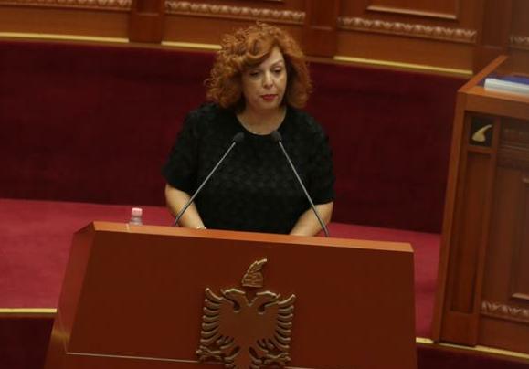 ABUZIMI I 15 VJEÇARES/ Deputetja Gjebrea: Burrat lahen me një pikë ujë, nuk turpërohen! Ndëshkim për…