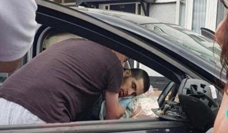 ARRESTOHET ANGLEZJA/ Tentoi të vrasë kuksianin në Londër (FOTO)