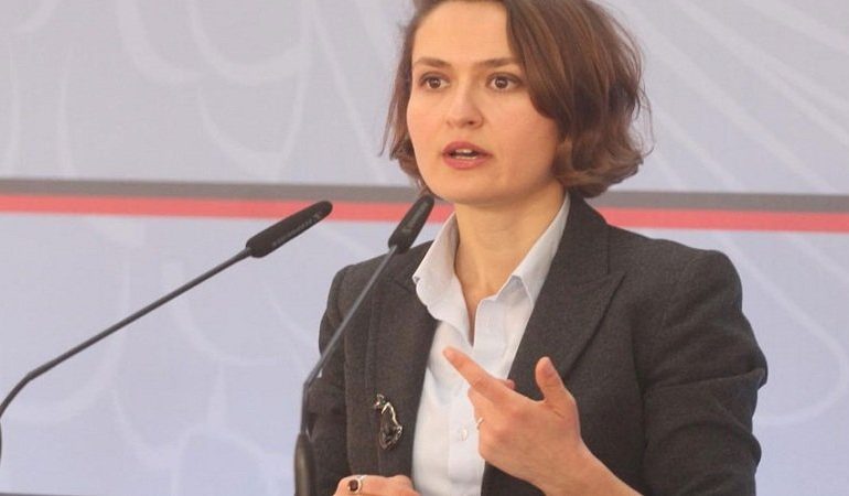AKUZAT NDAJ THAÇIT DHE VESELIT/ Reagon Besa Shahini: UÇK-ja ishte mishërimi i përpjekjes për liri, çdo përpjekje tjetër duhet dënuar
